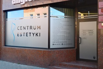 Oklejanie witryny Centrum Estetyki